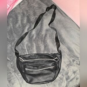 Elegant Black Faux Leather Crossbody Bag